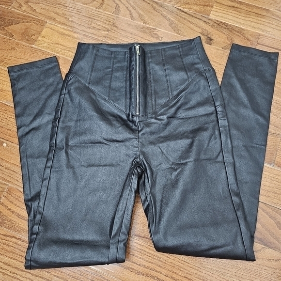 Windsor Pants - NWT Windsor M Black Faux Leather Corset Style Hugging Leggings Emo Grunge Sexy‎